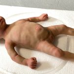Frühchen Baby Dummie aus Silikon 35 SSW SFX mit Atembewegung Brust, Bauch, Kopf movieSFX Spezialeffekte